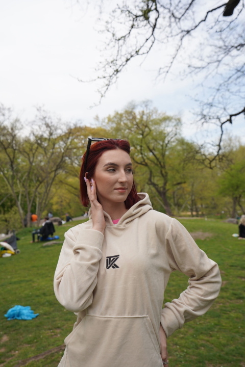 Bluza welurowa beżowa - TK Bluza welurowa beżowa - TK